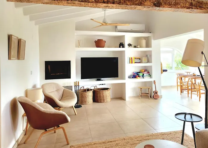 Casa De La Julu Tatil Evi *